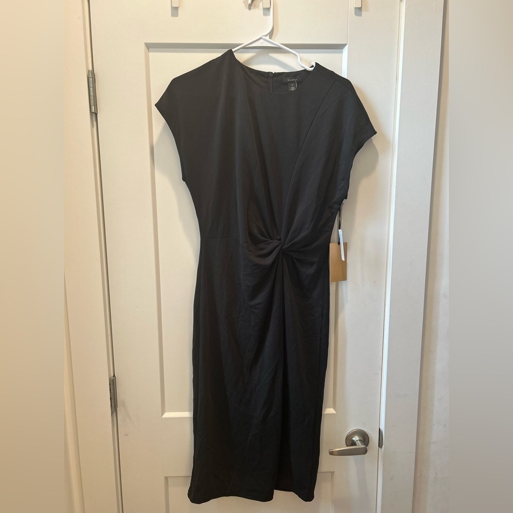 NWT Halogen Twist Front Knit Sheath Dress‎